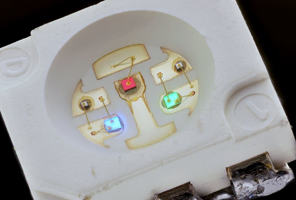 RGB SMD LED'in yakın görünümü